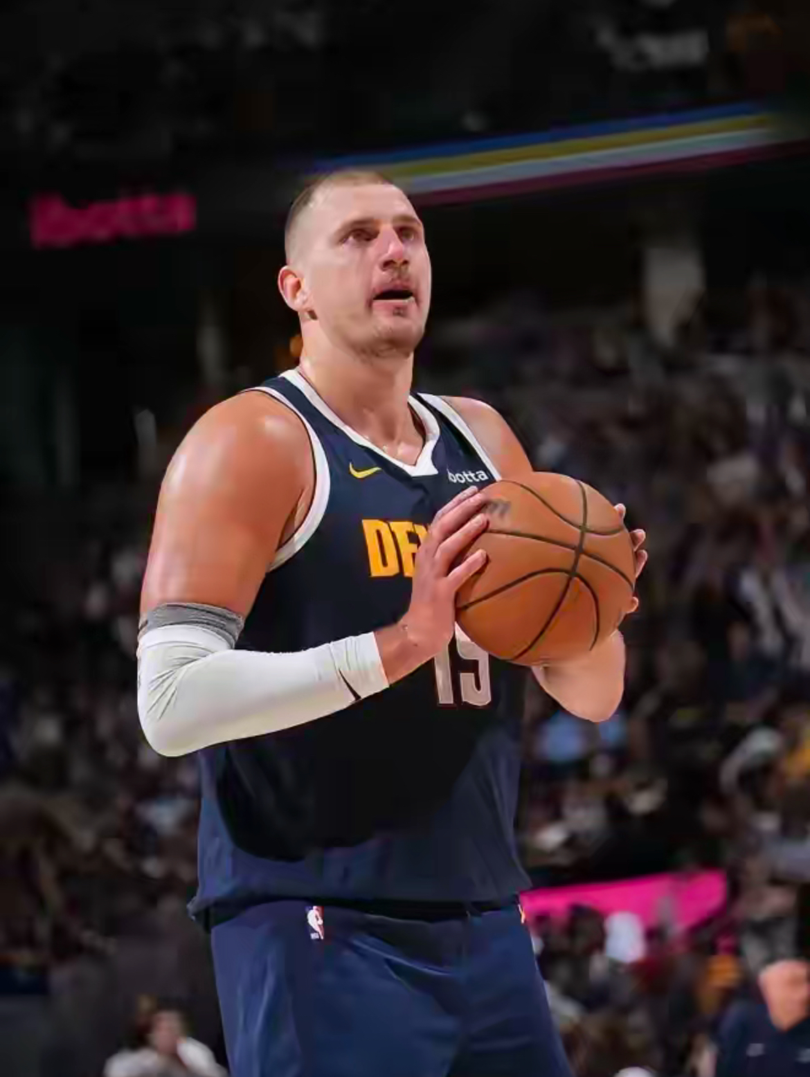 太狠了！新奥尔良鹈鹕围绕NBA常规赛内部沟通浙江稠州外线爆发备战欧冠，集结日拜仁慕尼黑备战欧联的简单介绍