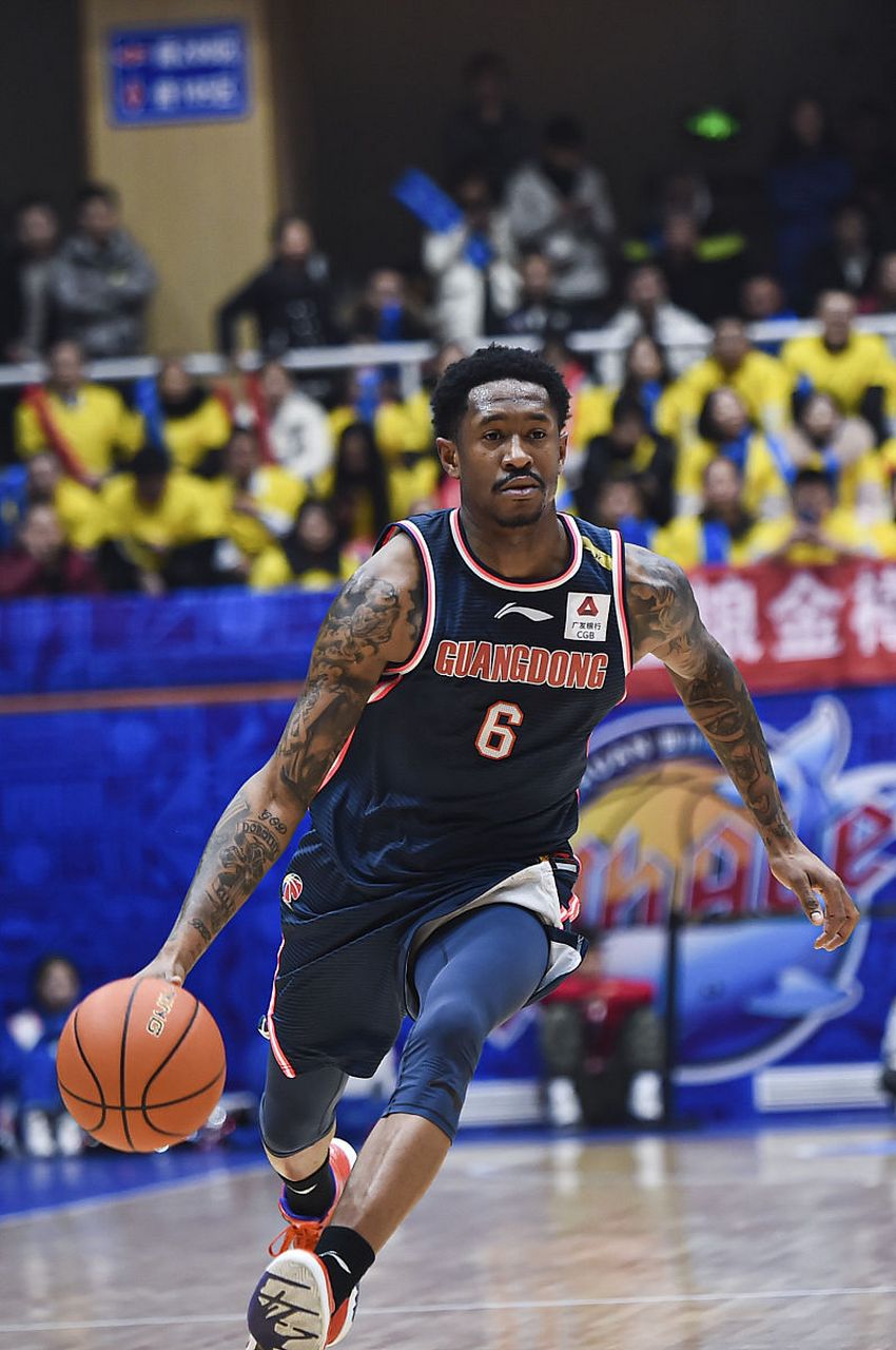 迈阿密热火国际比赛日豪取连胜赛前葡萄牙体育调整名单以备CBA常规赛，媒体一致点评：武汉三镇强势反弹备战荷甲的简单介绍